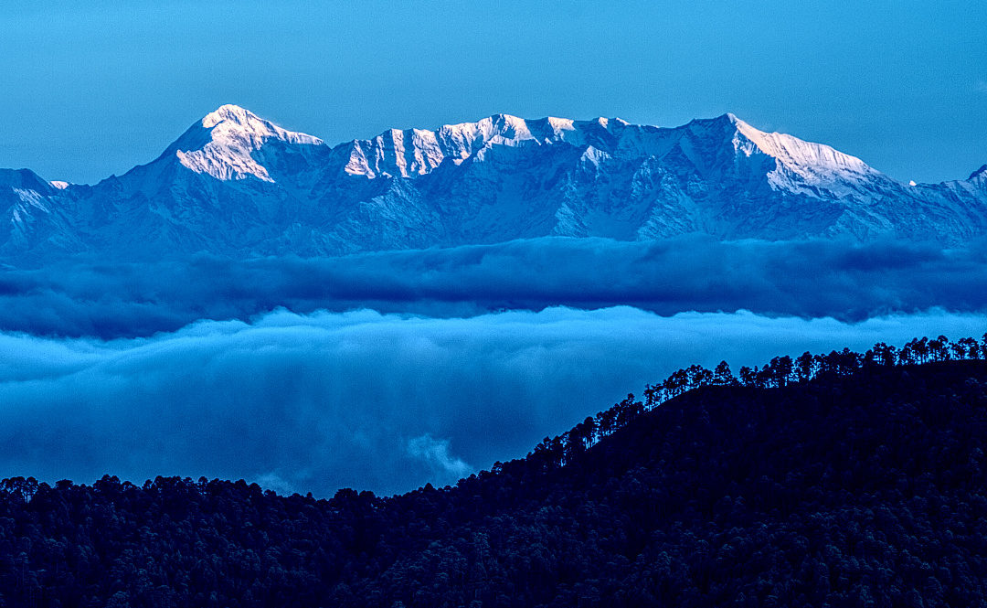 Clouds in the valley